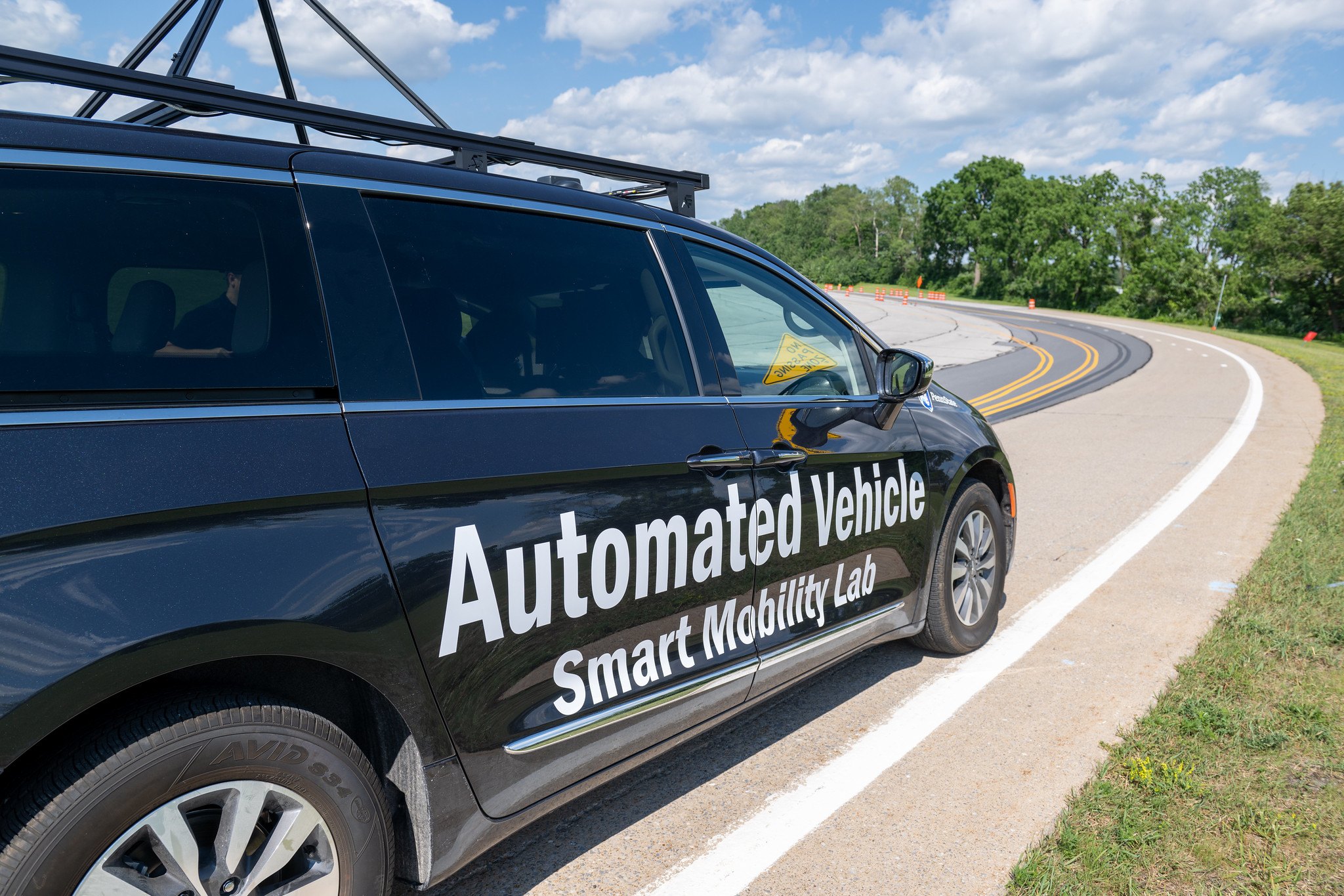 The automated vehicle on a curve of the LTI test track